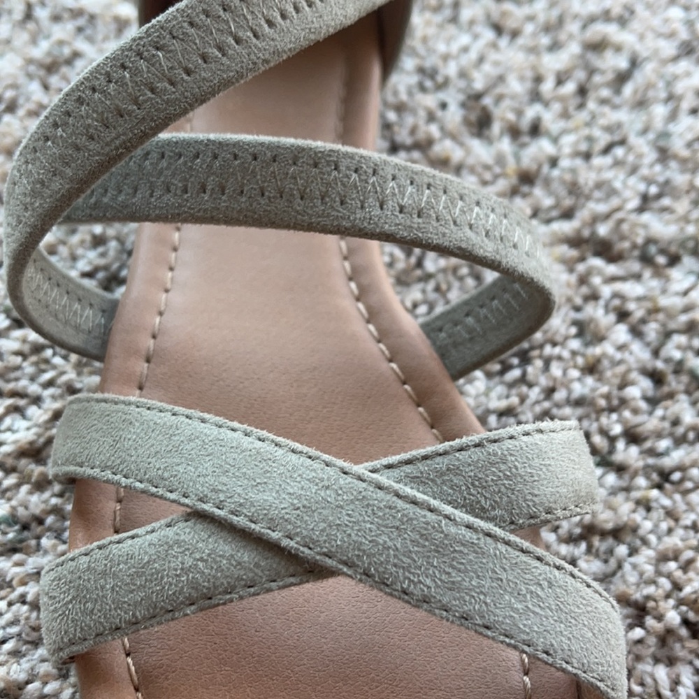 Target Sandals - Picture 4 of 4